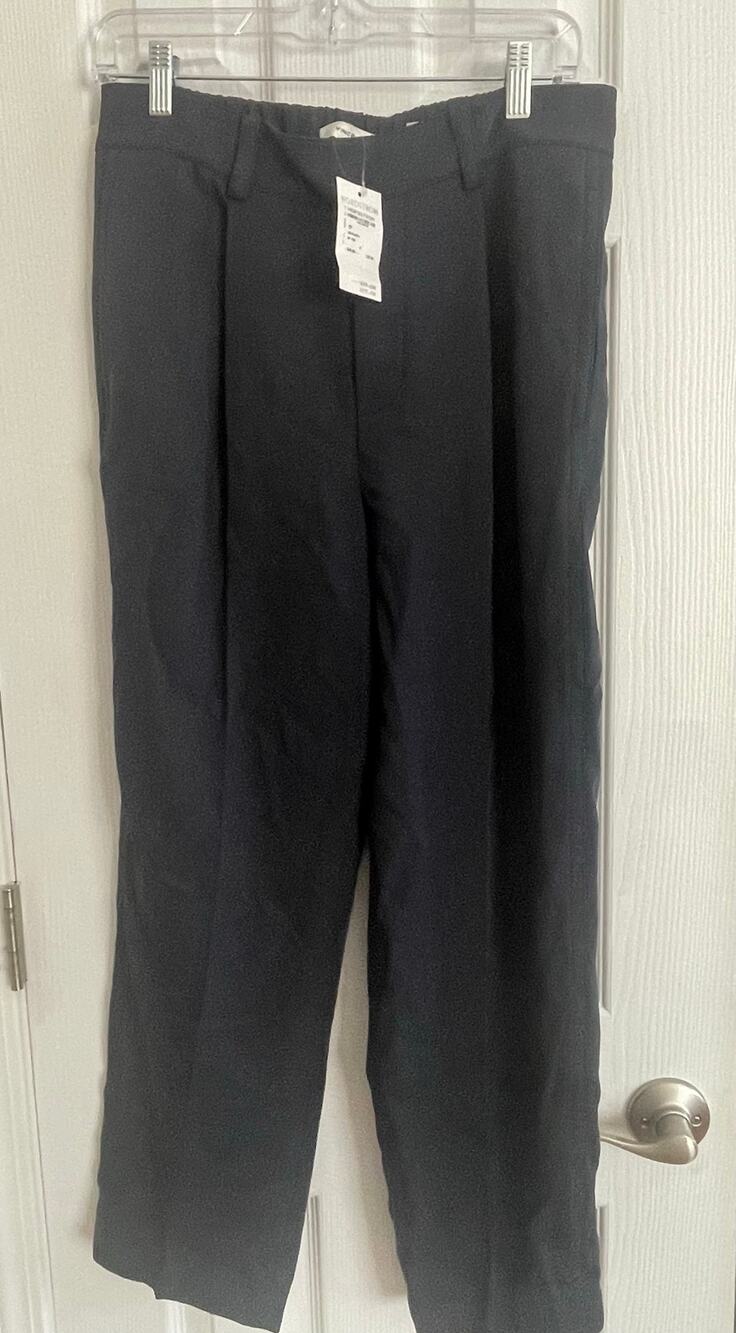 Vince Women's Classic Cut High Waist Dress Pants w/ pockets, waist elastic. A72